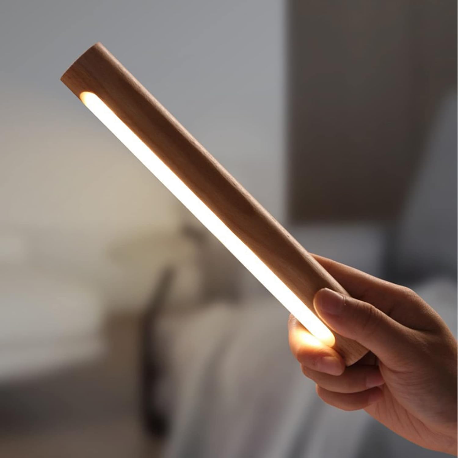 Lampa de Perete Detasabila cu Montare Magnetica