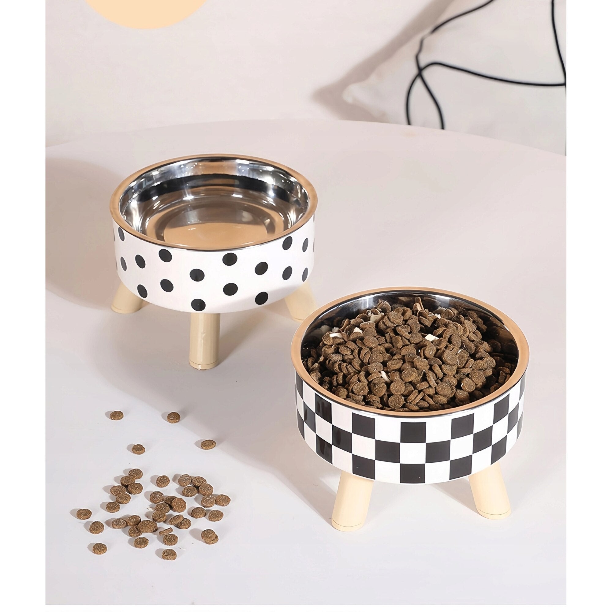 Castron pentru caini si pisici, design ergonomic, usor de curatat, culoare multicolor, dimensiuni variate